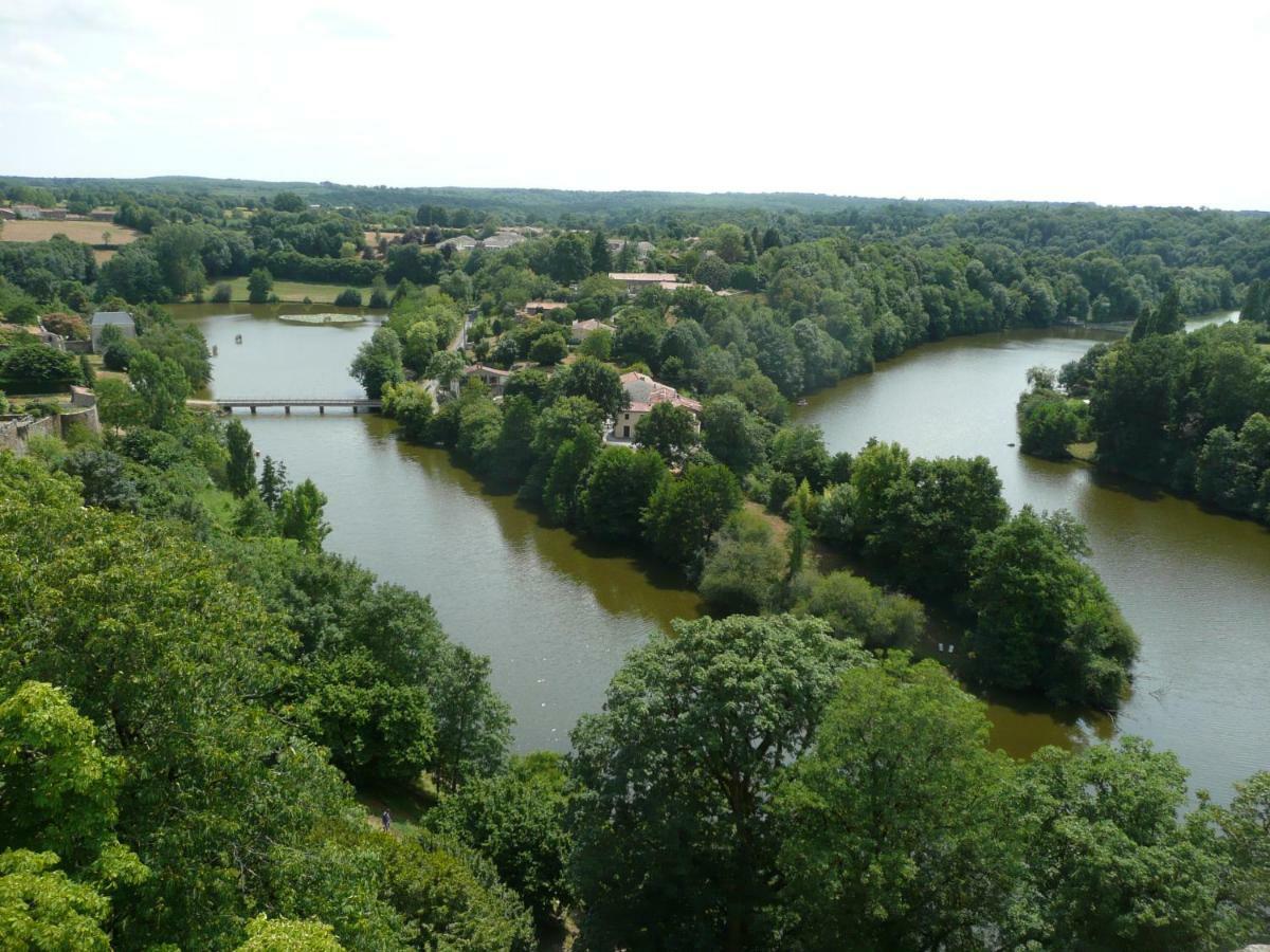 Bed and Breakfast Alba Melusine Vouvant Экстерьер фото